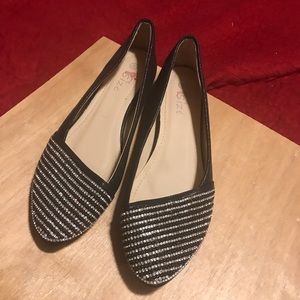 Women flats